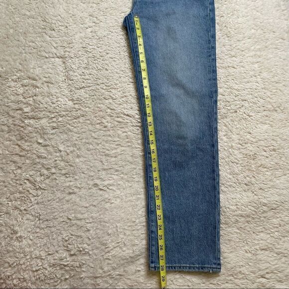 Madewell Distressed PVJ Straight jean in size 25 in Reinhart Wash - Picture 13 of 16